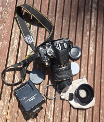 Nikon d5100 with lens and - nikon,